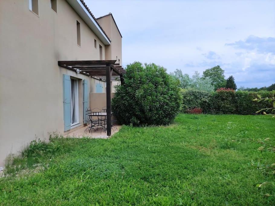 Appartement La Provencale à Saint-Saturnin-lès-Avignon Extérieur photo